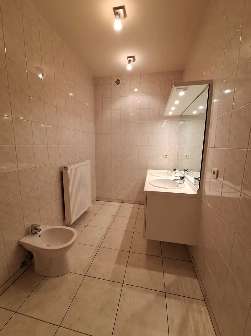 Perfect gelegen gelijkvloers appartement in het Centrum van Neerpelt foto 11