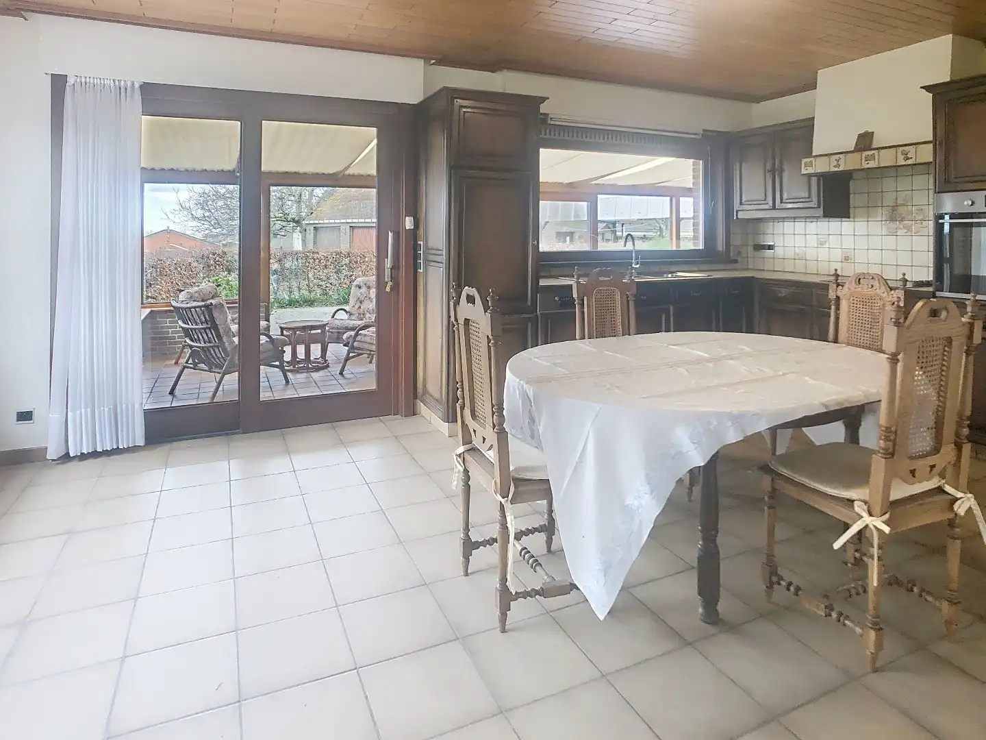 Verzorgde,  alleenstaande woning met alle voorzieningen op het gelijkvloers, en garage  foto 5