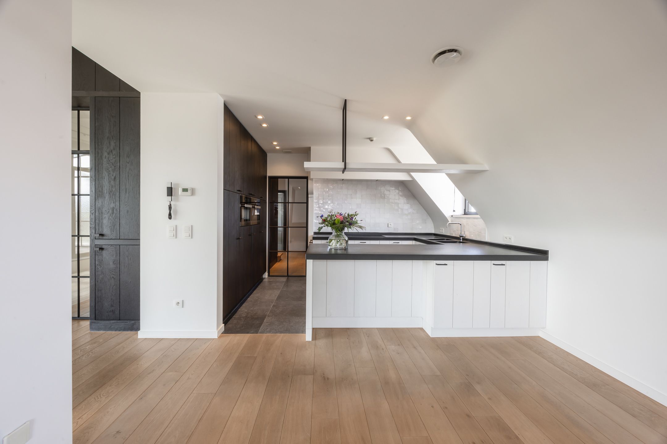 Luxe afgewerkte penthouse met groot zonneterras foto 18