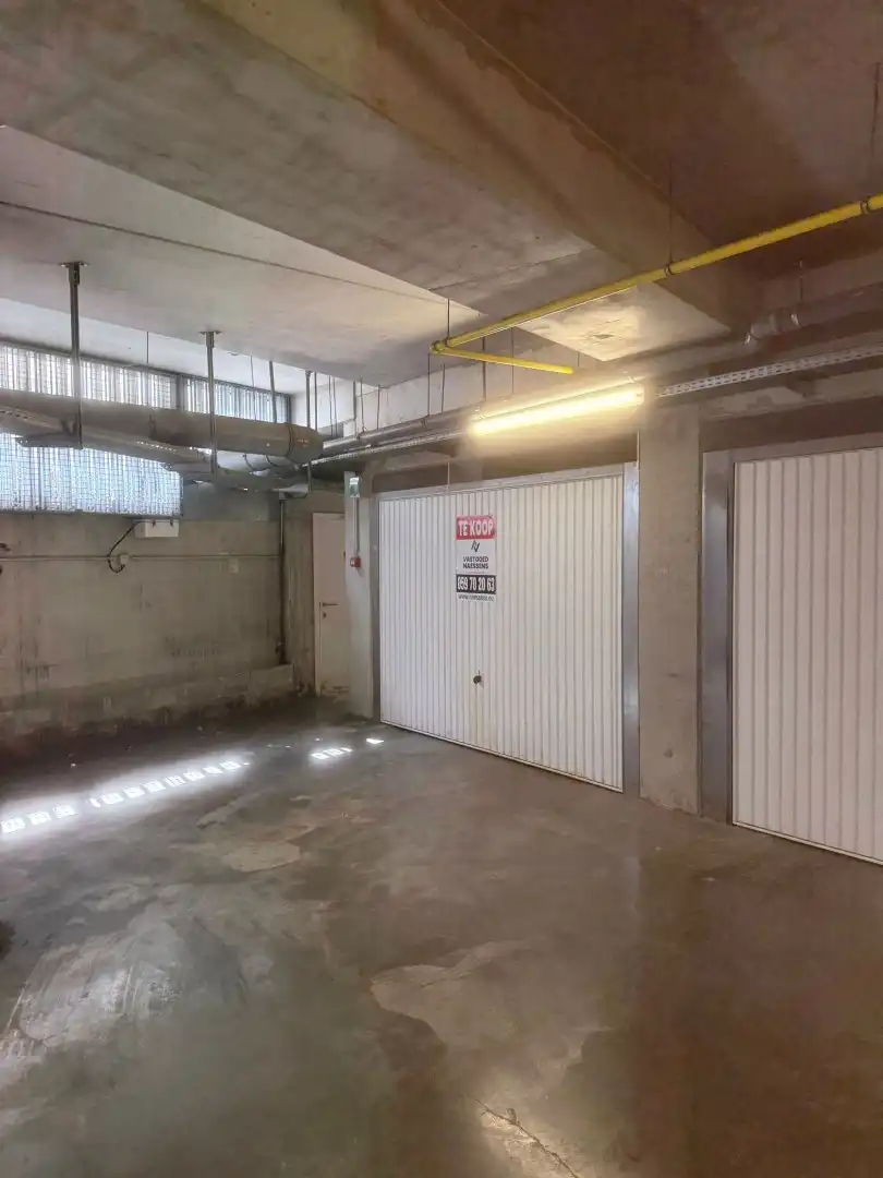 GARAGEBOX VLAKBIJ ZEEDIJK  foto 4