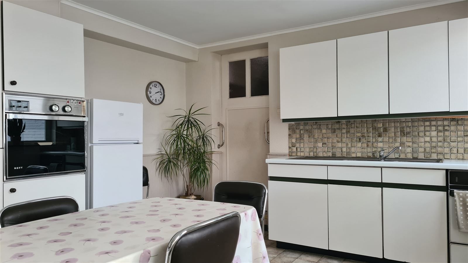 Ruime woning met tal van mogelijkheden en veel lichtinval! foto 10