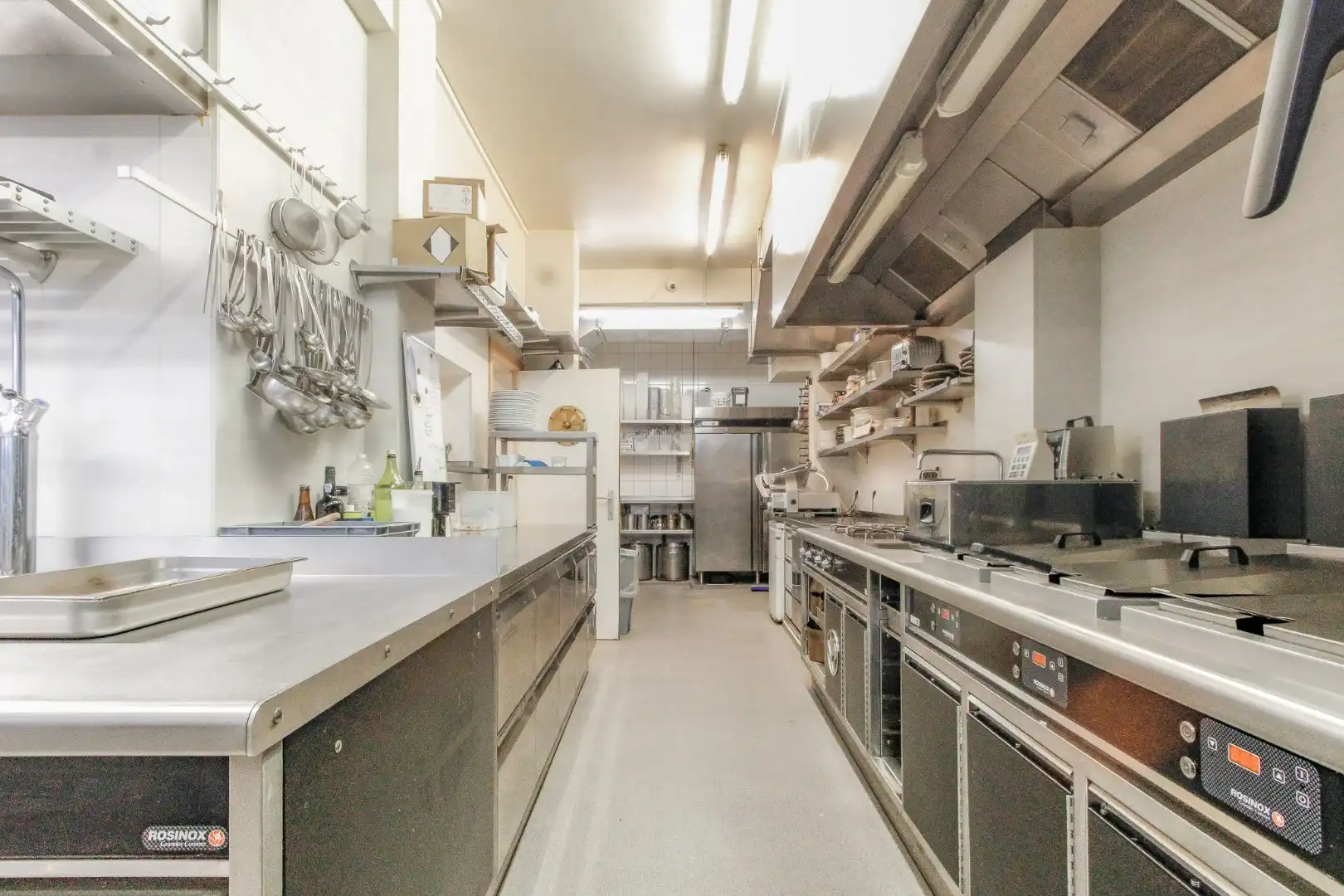 Over te nemen  – Volledig uitgerust toprestaurant | Heldenplein 33, Knokke-Heist foto 22