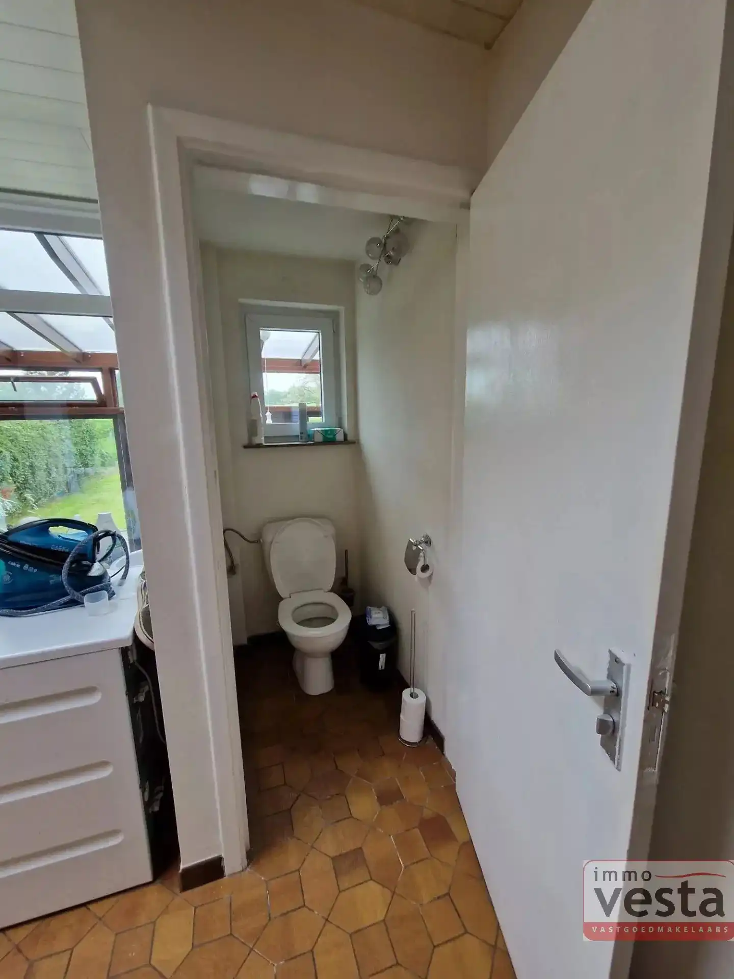 Woning met 2 slaapkamers, garage en tuin foto 9