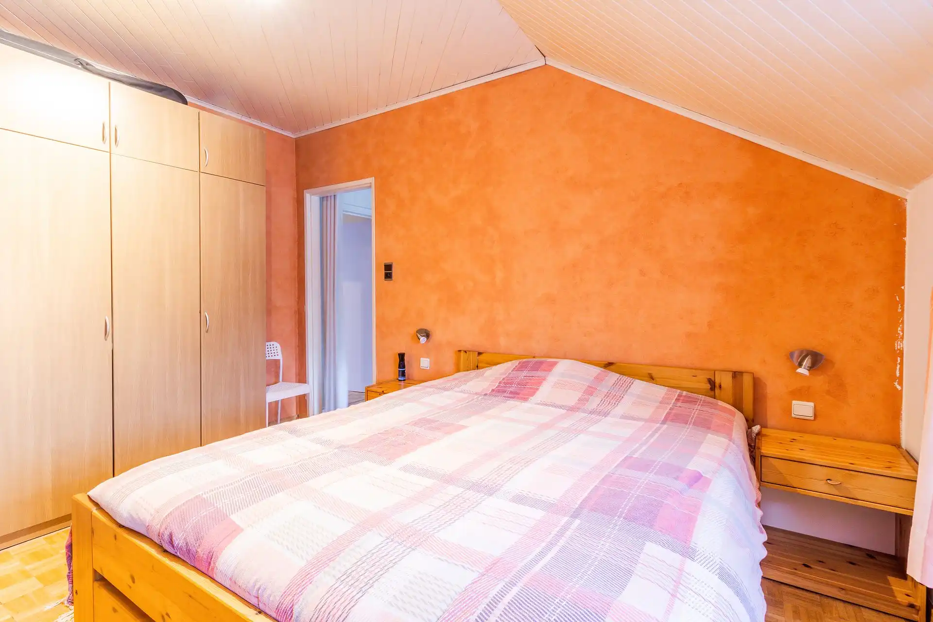 Gezellige woning met oprit en tuin op toplocatie in Schoten foto 15