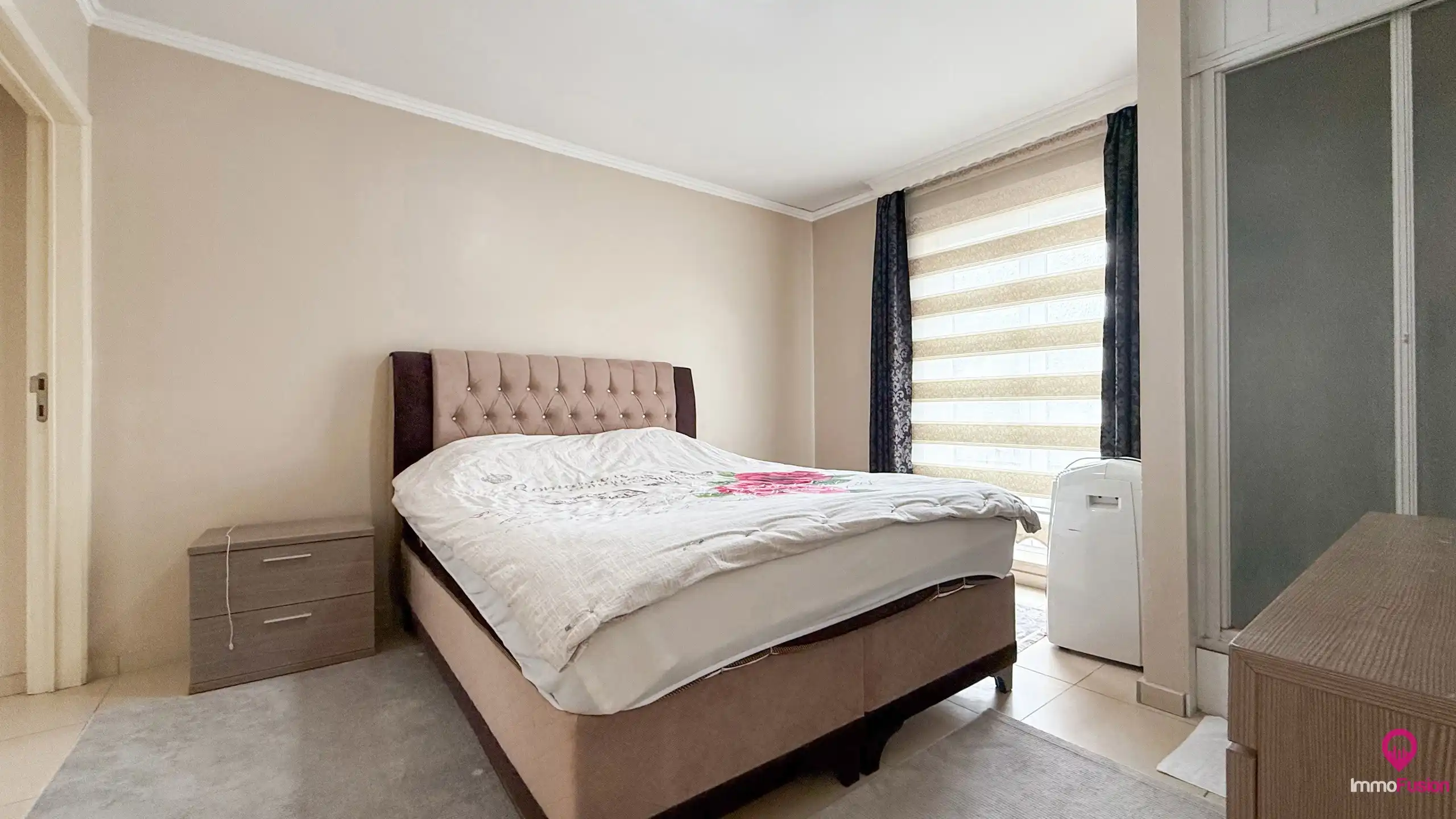 Ruime woning van 285m² met 5 slpks en apart bureel ruimte!  foto 28