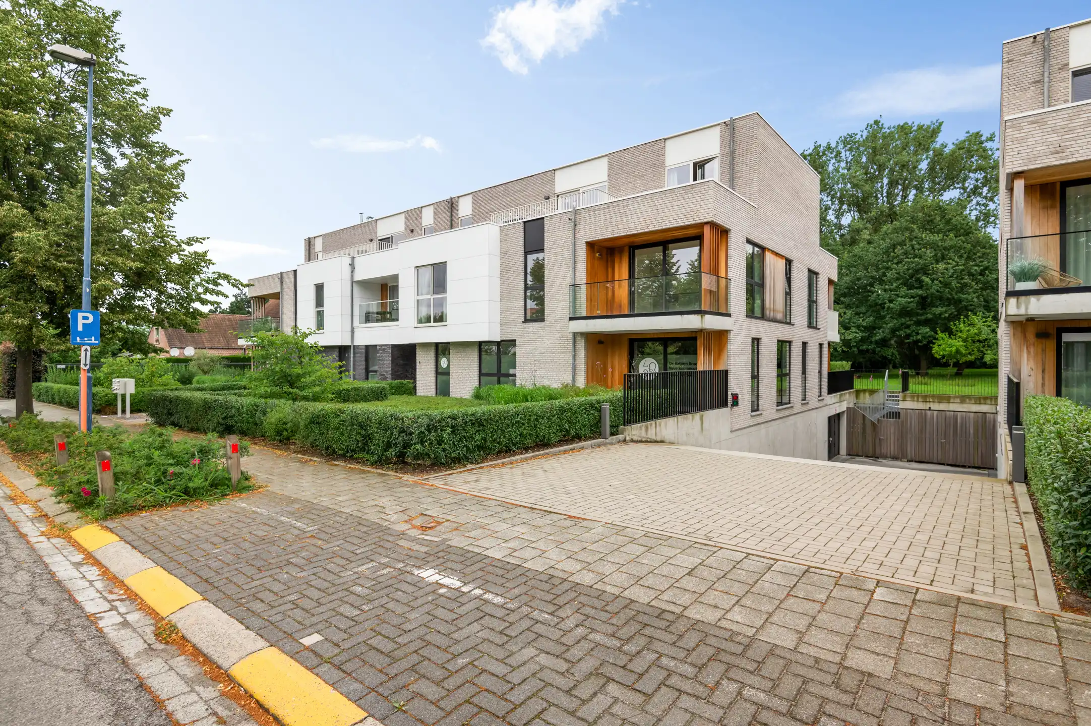 Recent 1-slk-appartement (EPC 12!) met staanplaats en terras foto {{pictureIndex}}