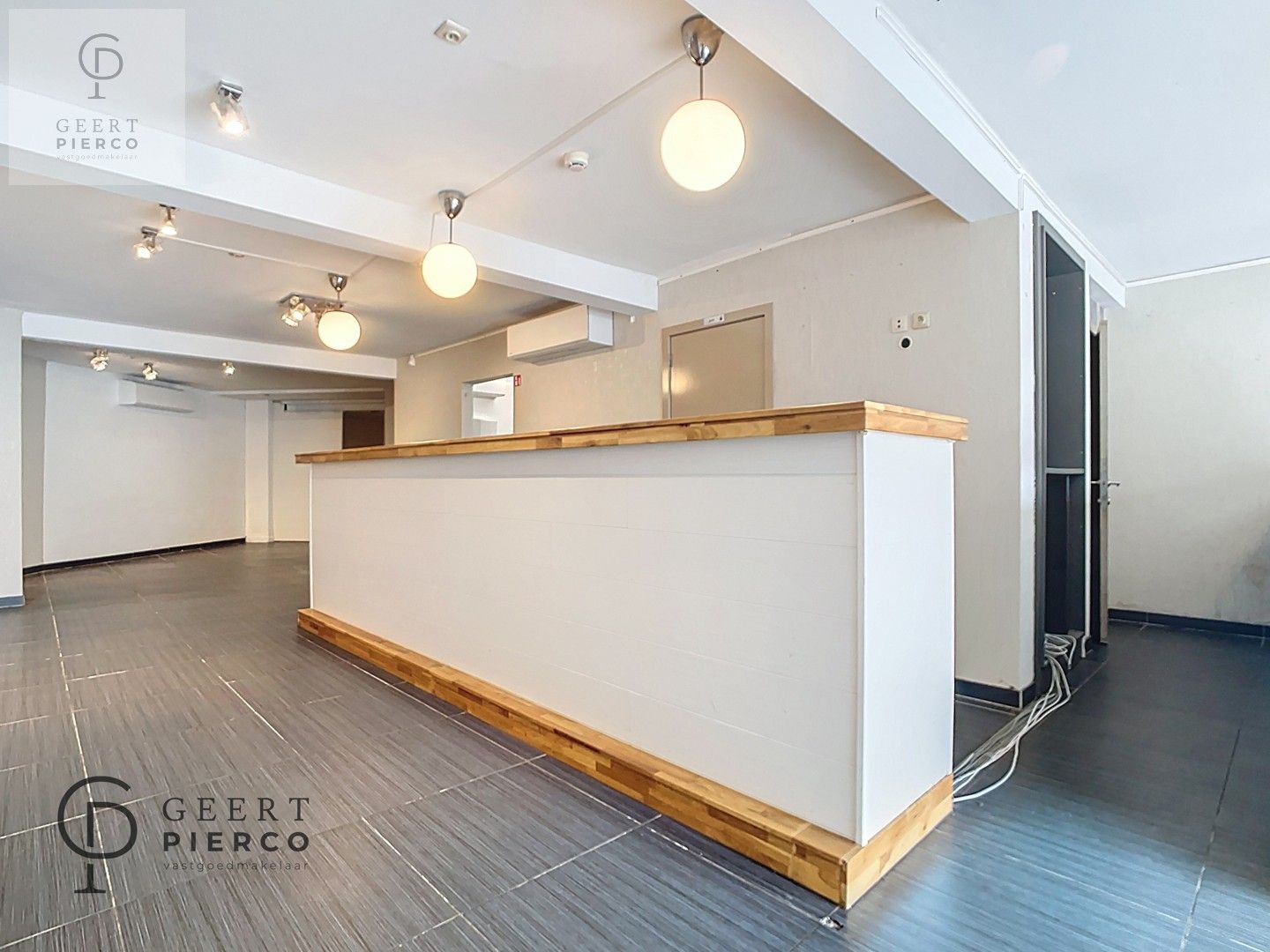 Handelszaak met woonst foto 6