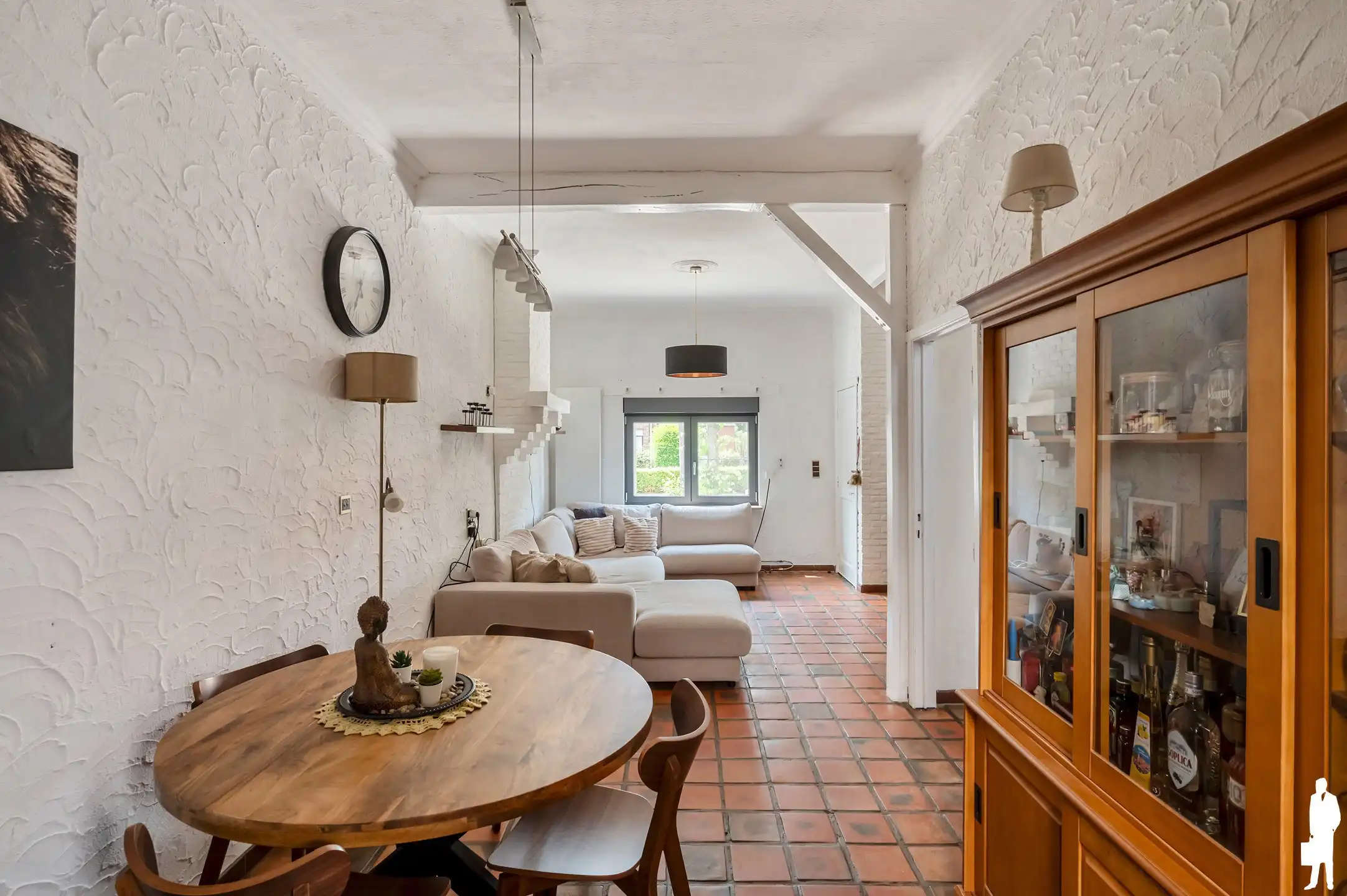 Zeer goed onderhouden woning, nabij het centrum van Ekeren! foto 4