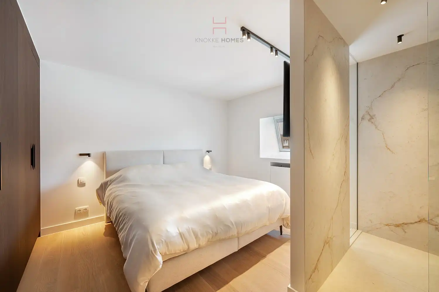 Prachtig gerenoveerd duplexappartement, gelegen op de hoek van een stijlvolle villaresidentie in de Jozef Nellenslaan. foto 20
