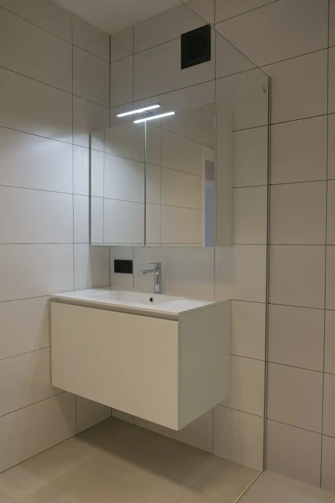 Gerenoveerd appartement met 2 slaapkamers, terras en tuin centrum Brakel foto 14