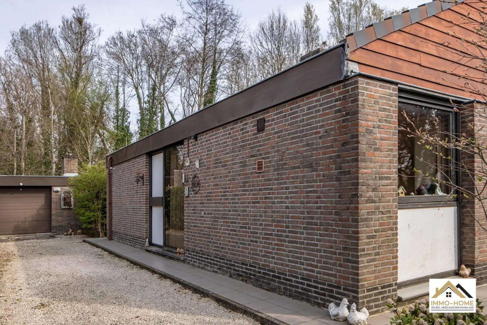 Charmante bungalow op topligging in woonwijk  foto 5