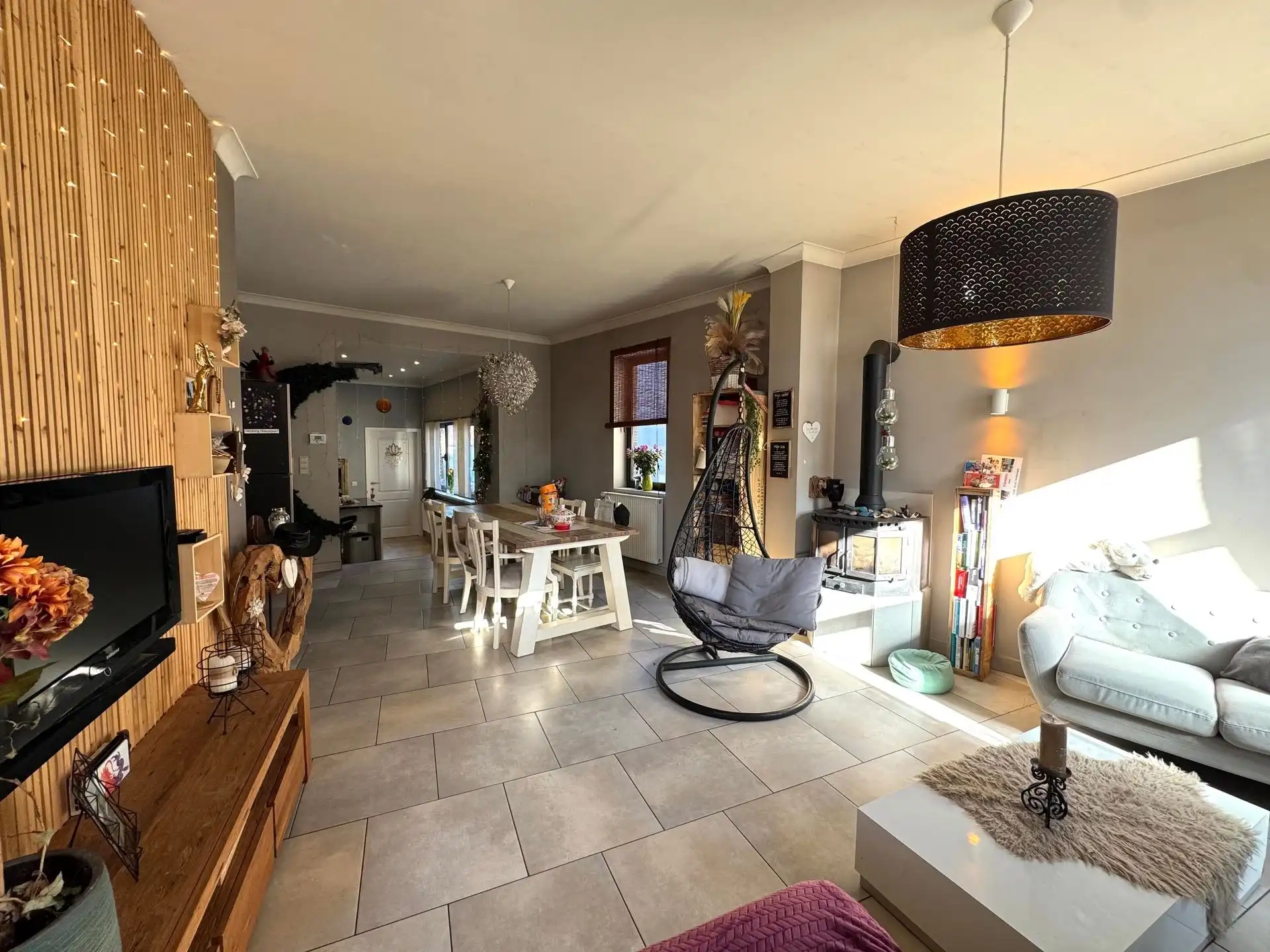 Instapklare halfopen woning met 3 (mogelijk 5) slaapkamers in Maasmechelen foto 4