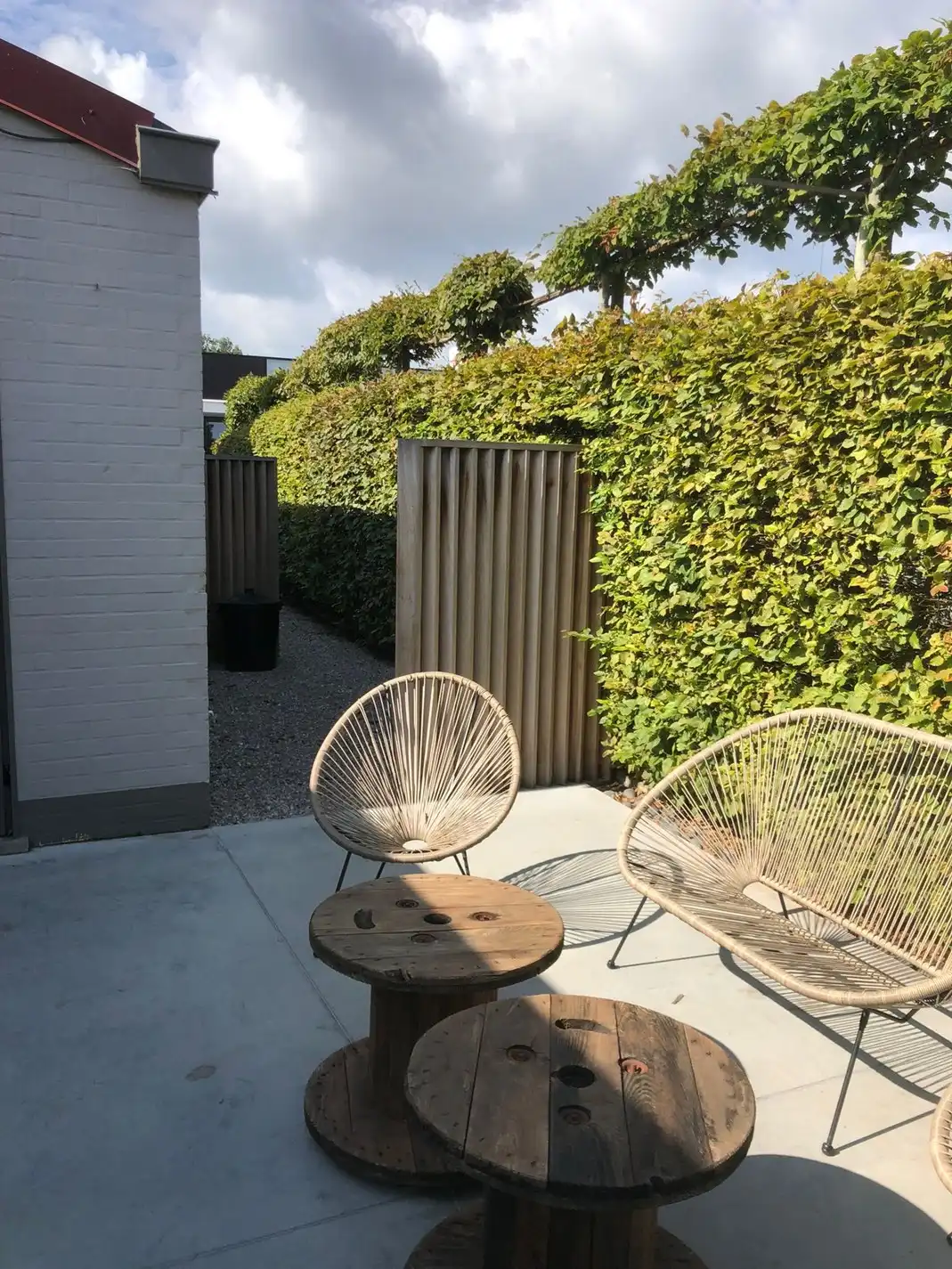 Alleenstaande woning met 5 slaapkamers en diepe tuin te Zarren foto 3