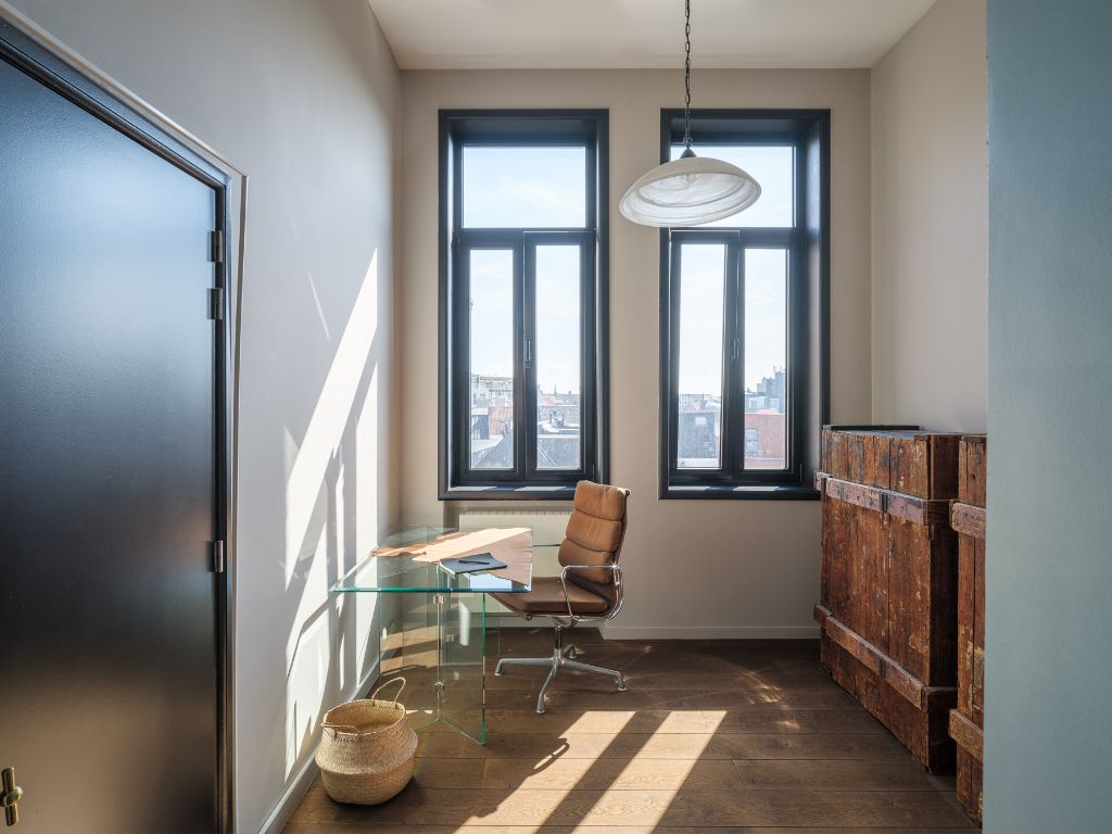 Omgeving Kouter – Grandeur, volume & toplocatie. Bijzonder ruim en karaktervol 3-slaapkamer appartement in het hart van Gent. foto 10