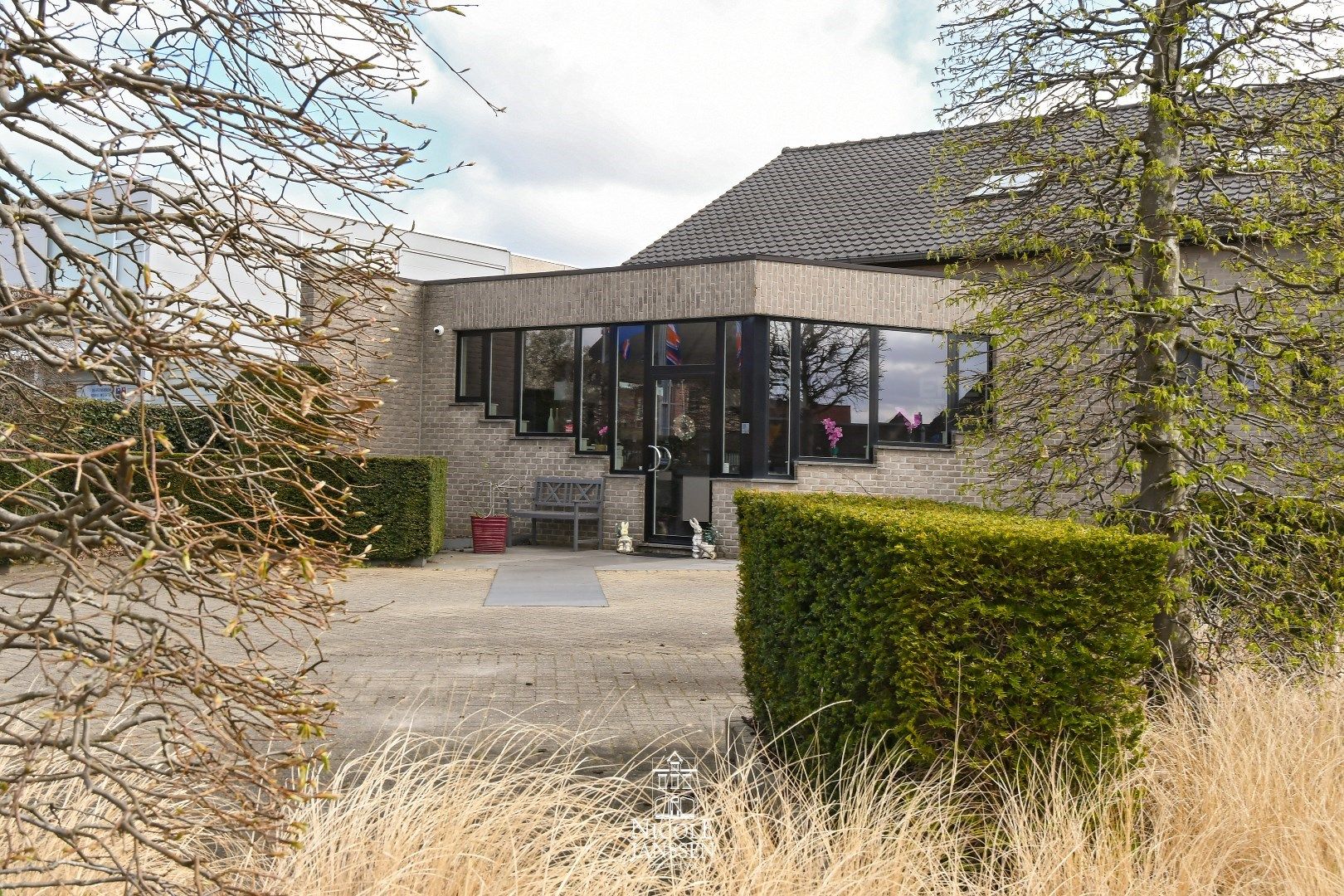 Woonst met studio en handelspand te koop foto 41