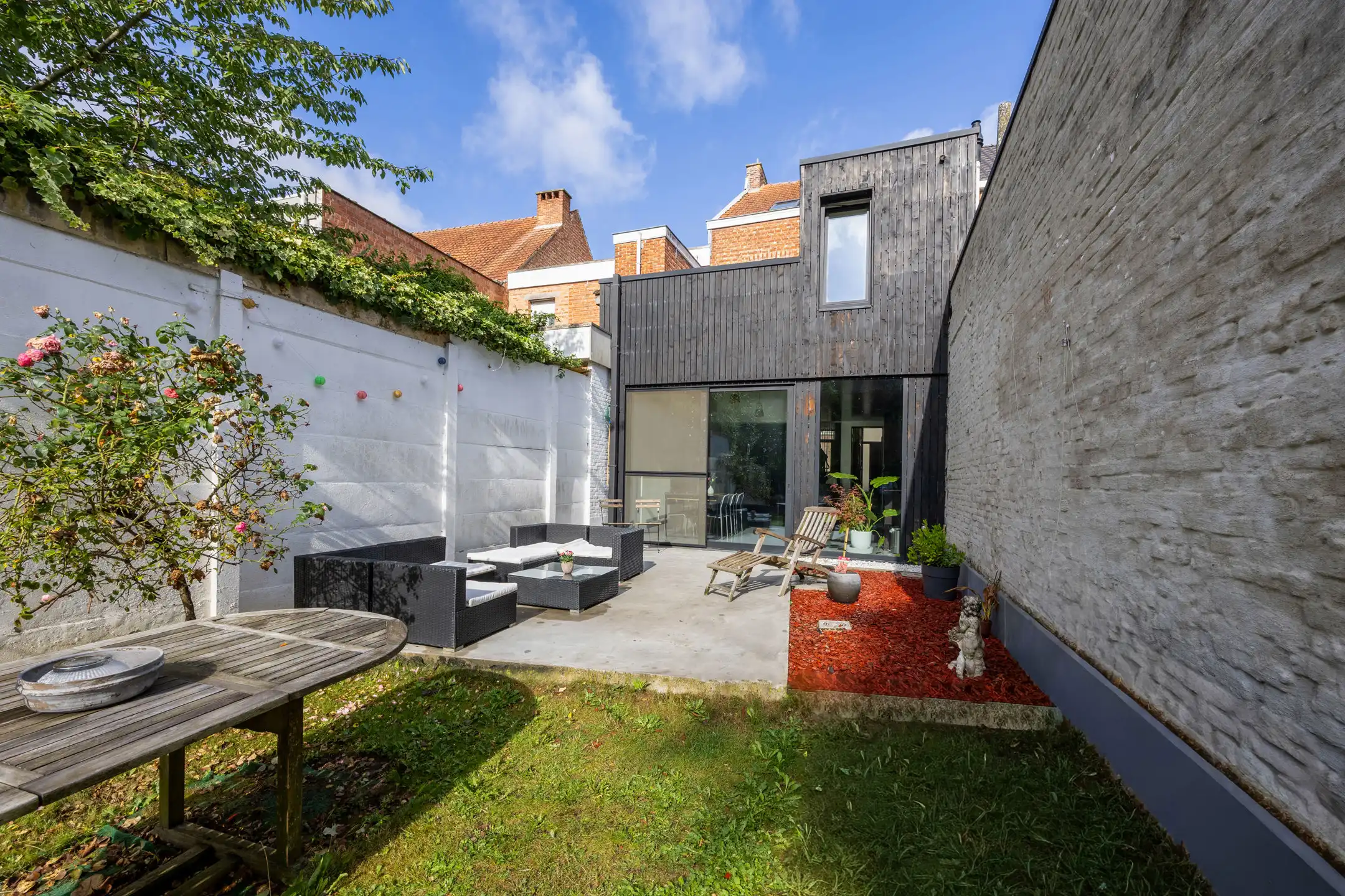 Karaktervolle woning met diepe tuin in Wommelgem foto 21
