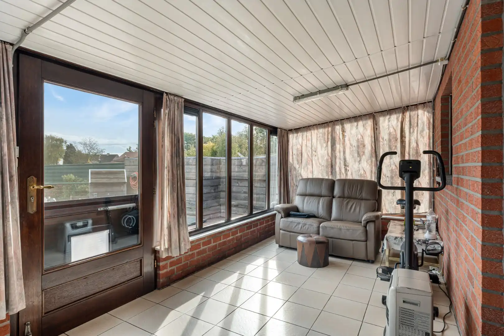 Verzorgde gezinswoning op een perceel van 9a08ca, gebouwd in 1988 op een rustige locatie nabij het centrum van Neeroeteren!  foto 18