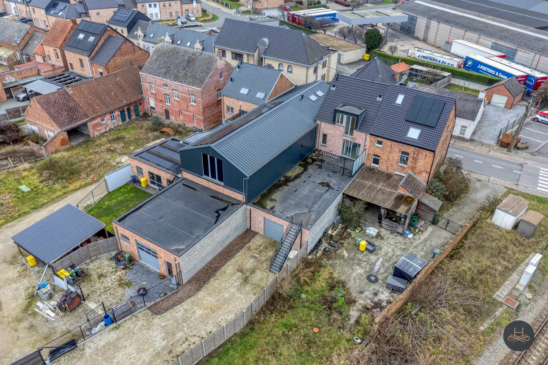 Strategisch gelegen en vlot bereikbare opslagplaats foto 10