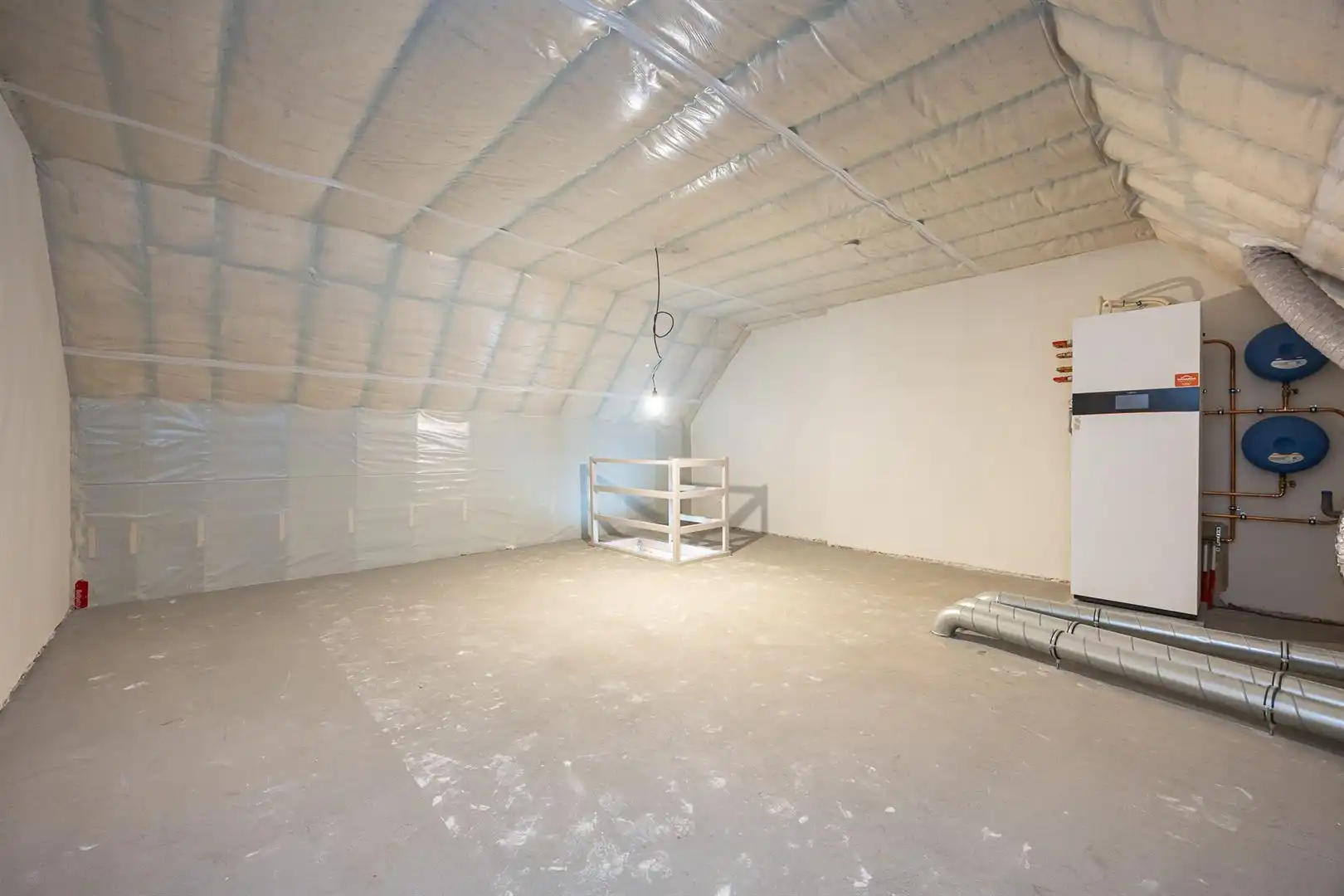 Recente nieuwbouwwoning met grote, zonnige tuin  foto 21