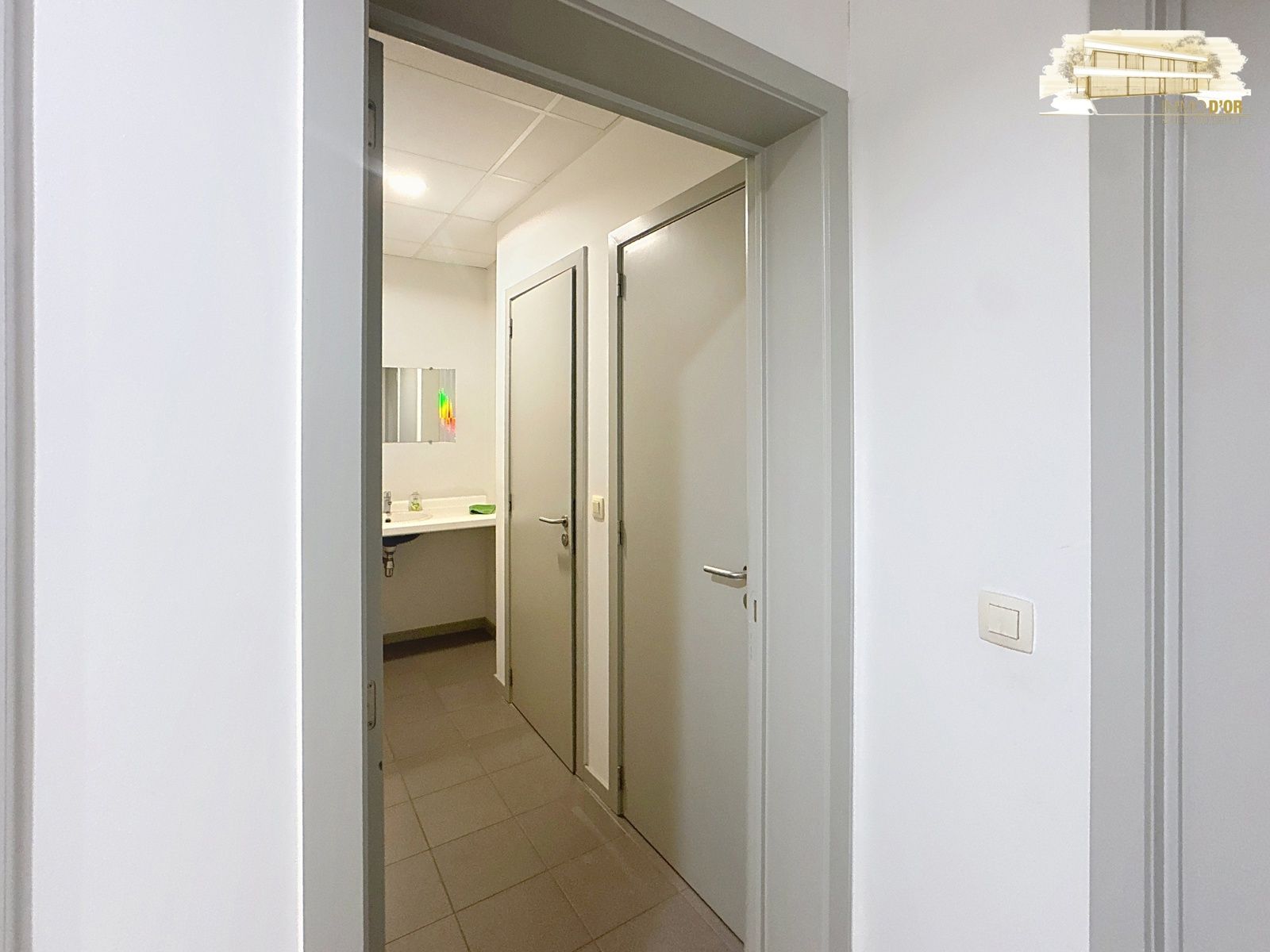 Ruime polyvalente kantoorruimte op topligging in Schoten/Brasschaat  foto 19