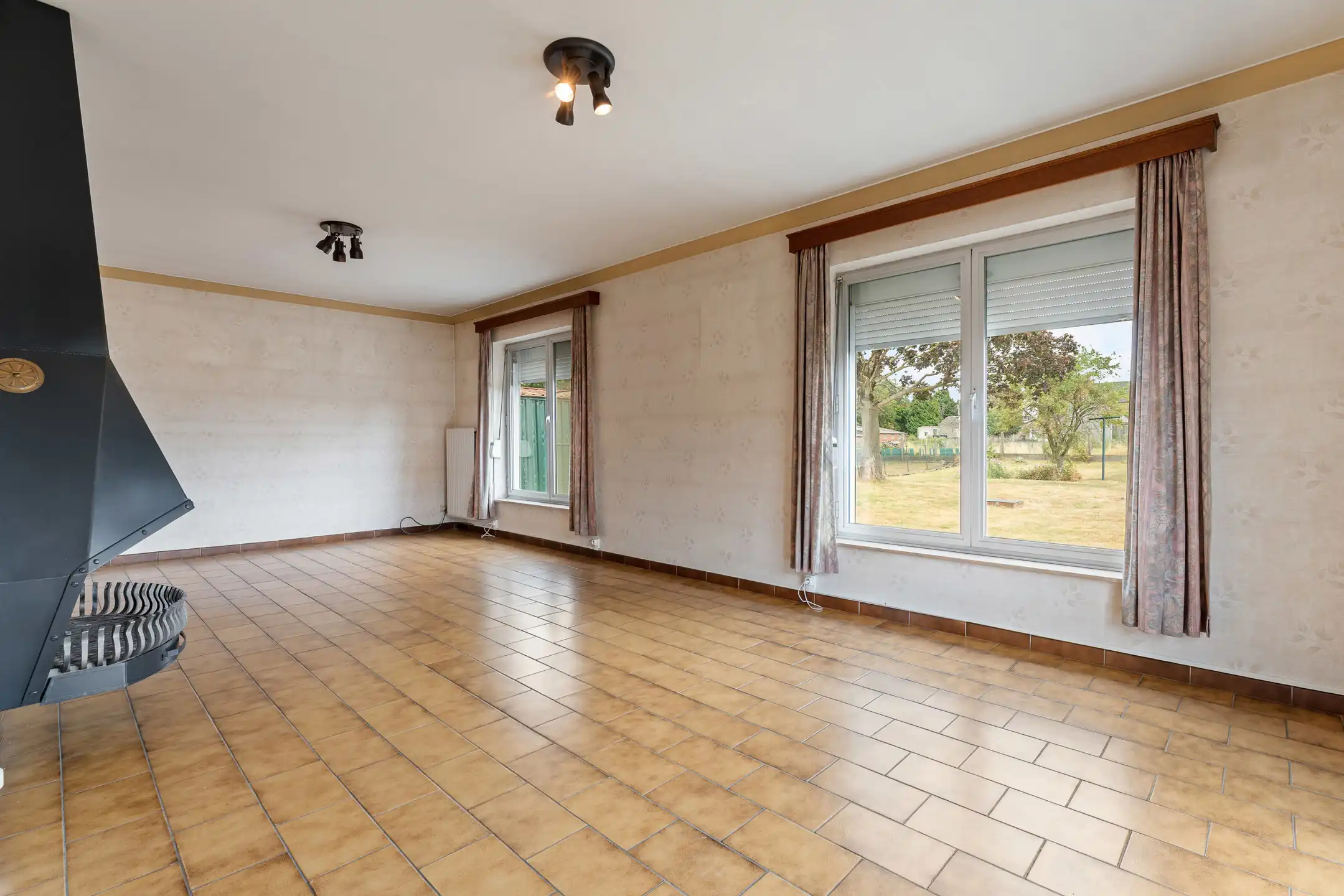 Charmante woning met inpandige garage te Millen foto 3