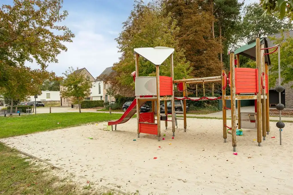 Moderne architecturale woning in een doodlopend straatje foto 27