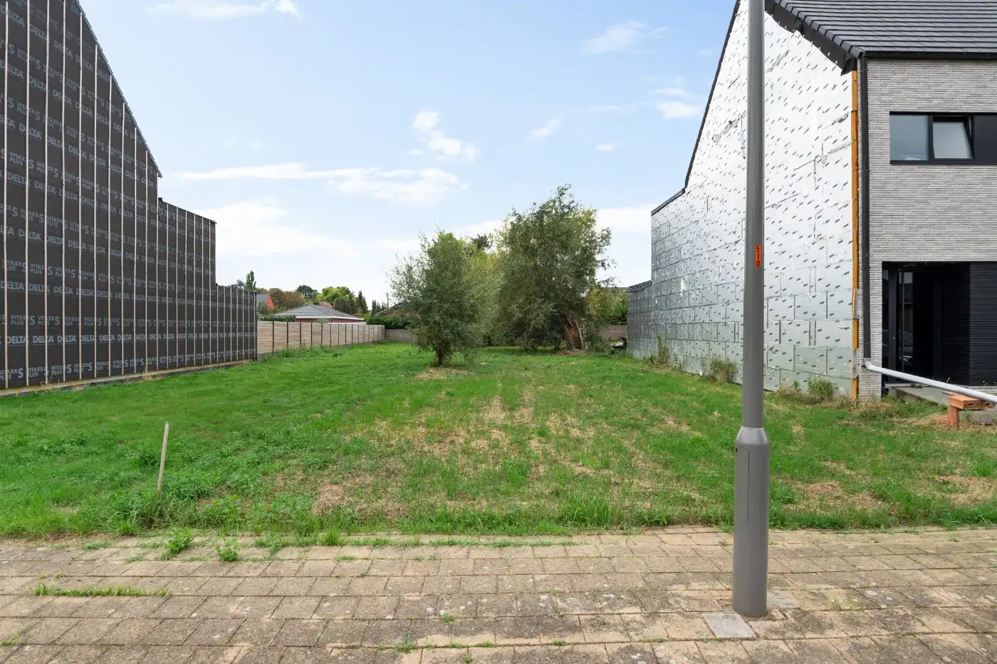 Centraal gelegen bouwgrond van 547m² voor HOB foto 4