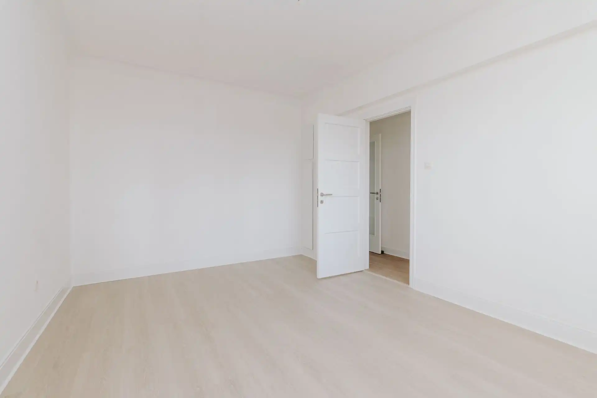 Ruim appartement van 170 m² met zicht op het Stadspark! foto 19
