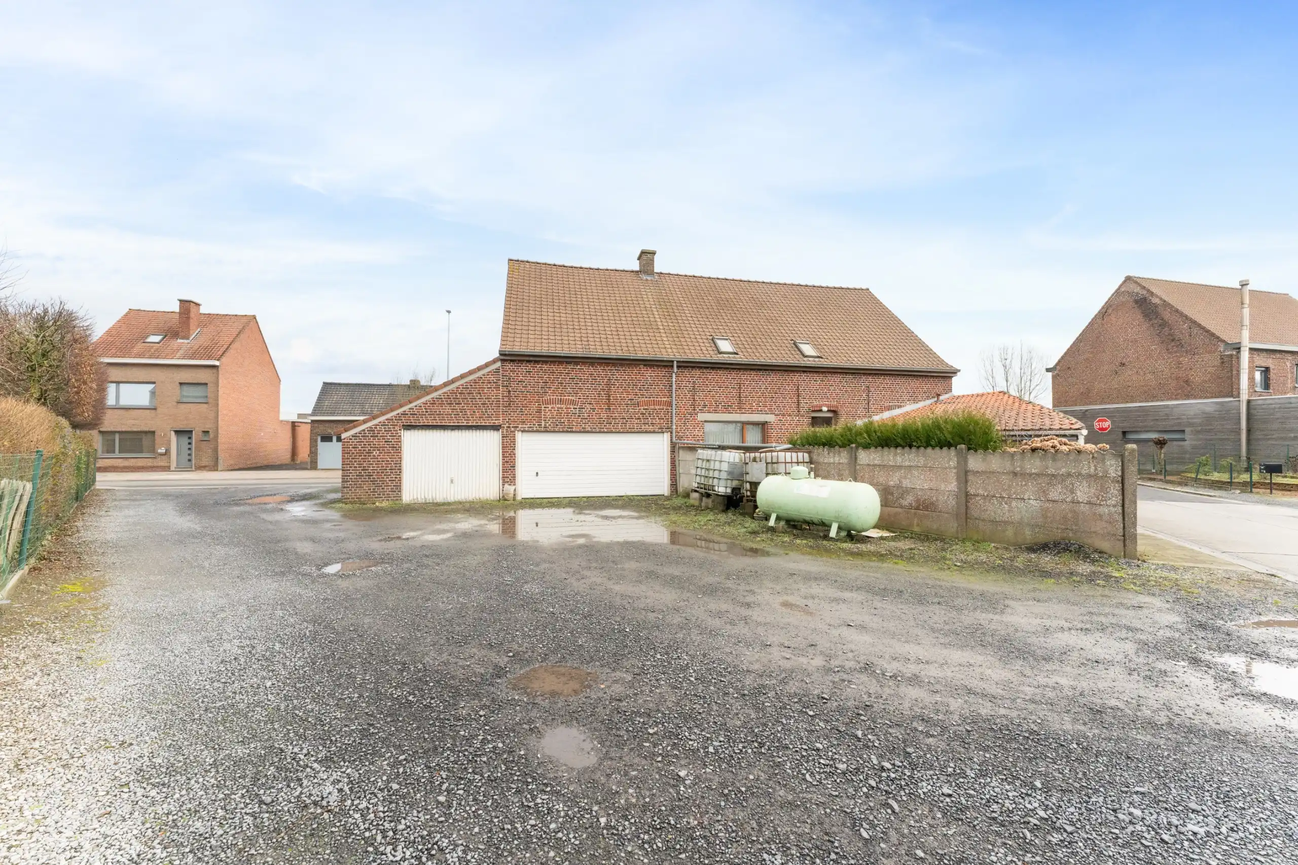 Voormalig te renoveren handelspand met woonst foto 19