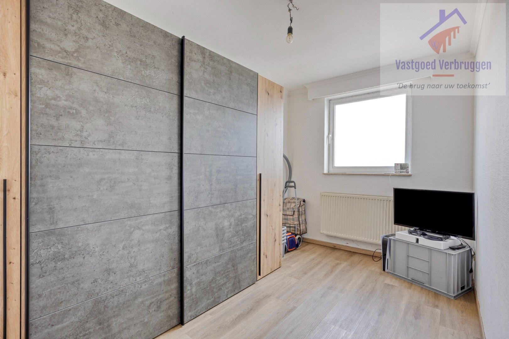 Instapklaar ruim 3 slpk duplex-penthouse met 2 terrassen in centrum van Erembodegem foto 15