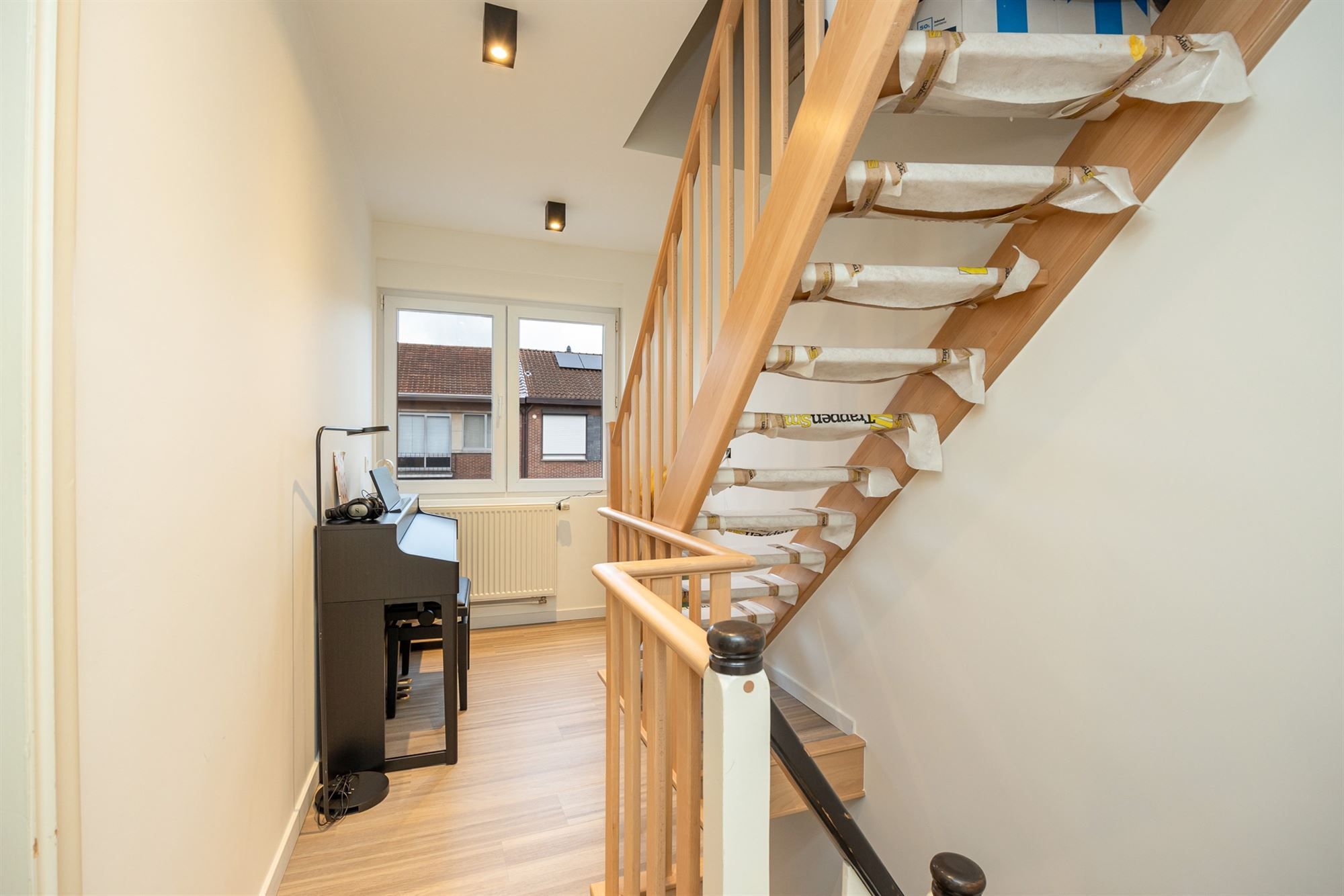 Ruime gezinswoning met drie slaapkamers en tuin foto 17