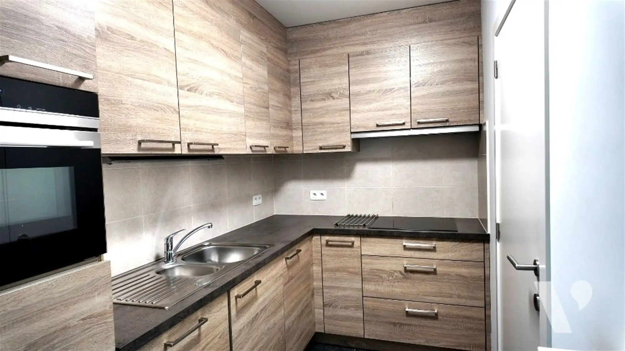 Stijlvol appartement, 2 slaapkamers terras groen uitzicht foto 9