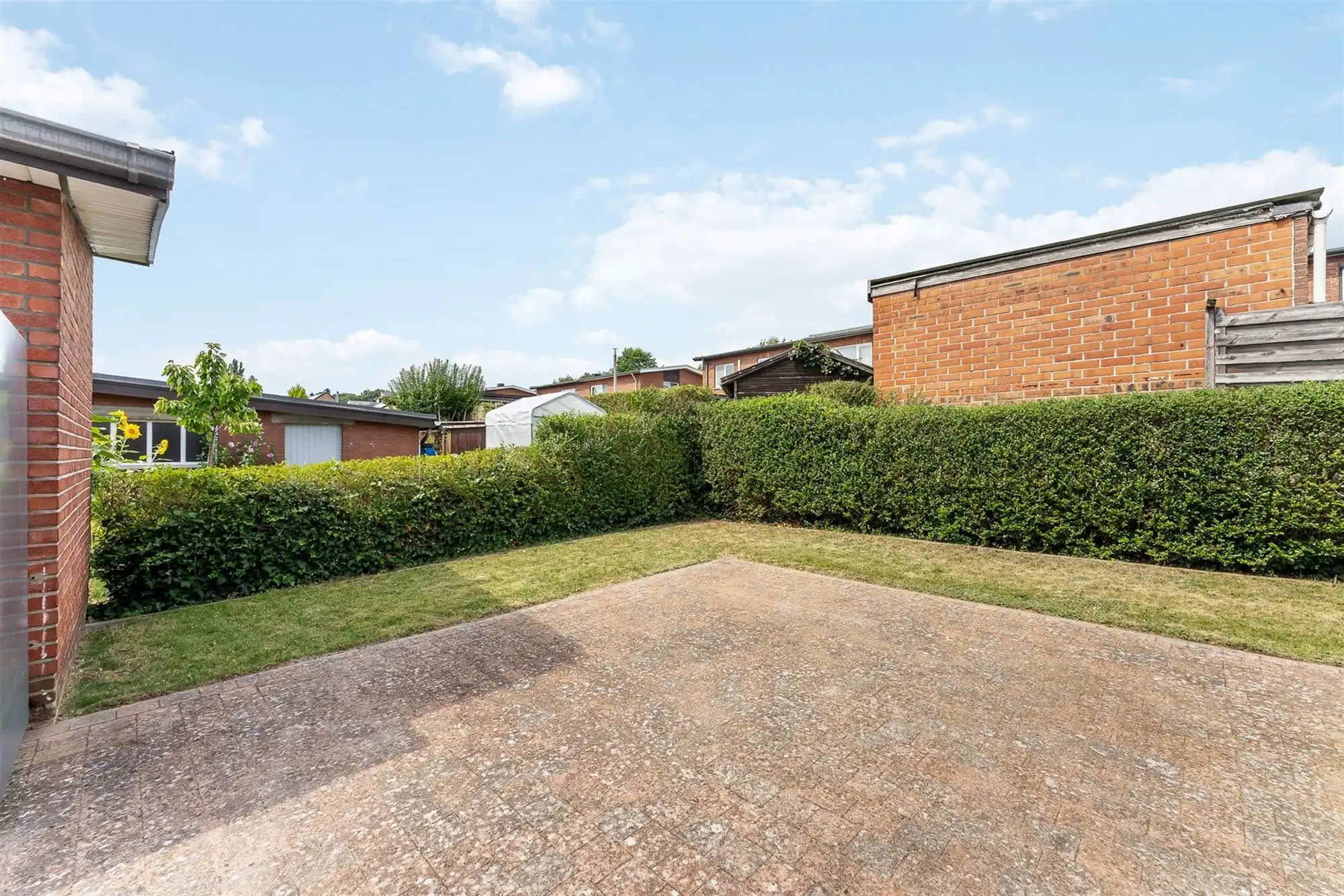 PERFECT ONDERHOUDEN WONING MET ACHTERINRIT NAAR TUIN IN BERINGEN CENTRUM foto 20