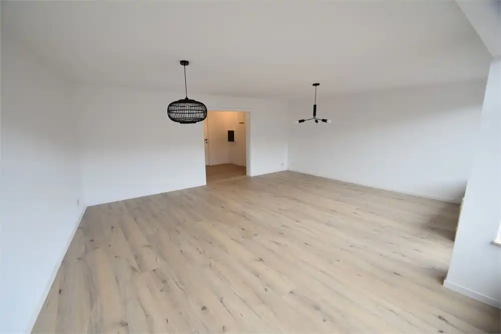 Instapklaar appartement met 2 slaapkamers in het centrum foto 2