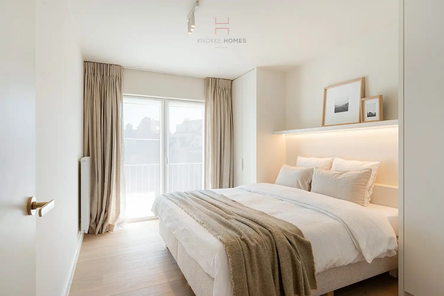 Luxueus gerenoveerd appartement met 3 slaapkamers op toplocatie aan de Kustlaan foto 5