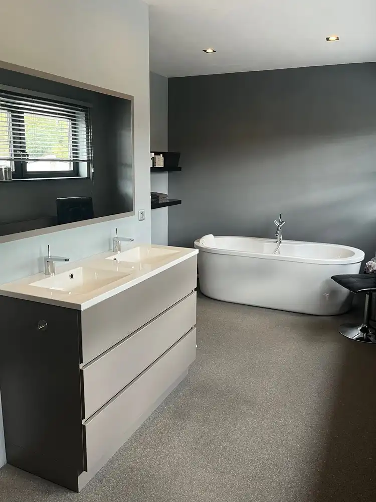 Licht, ruimte en luxe: energiezuinige, recente villa met 5 slk te koop in Maasmechelen! foto 21
