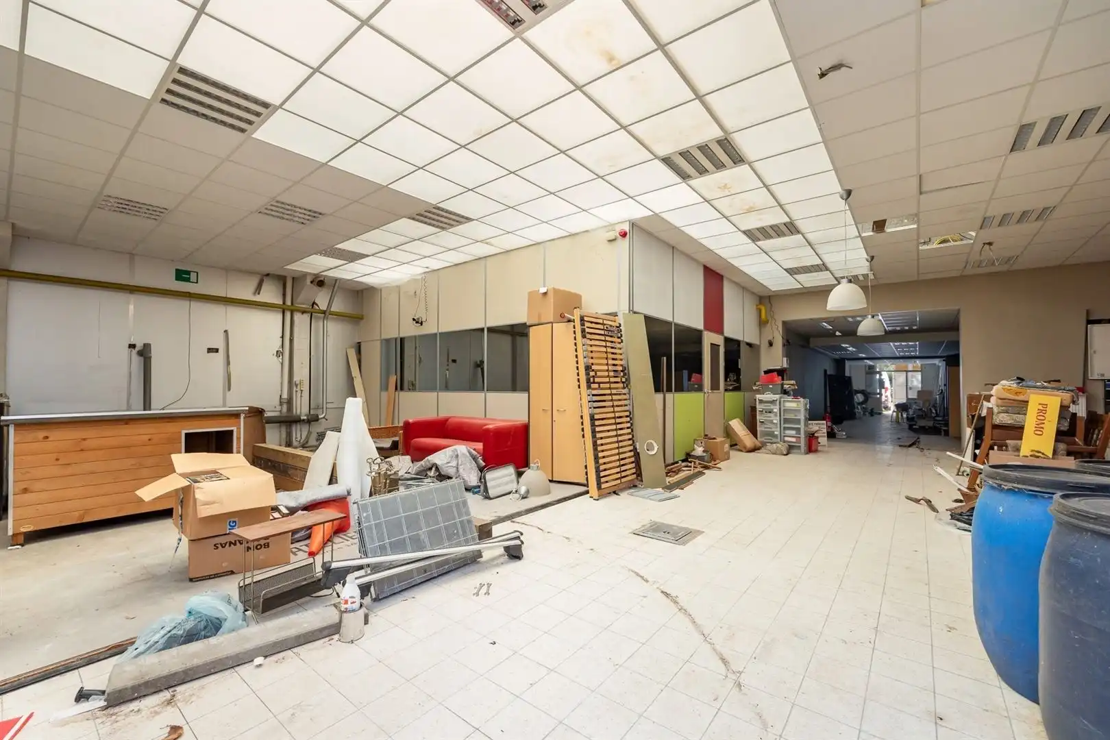 Woning met doorrit en ruime opslag – multifunctioneel eigendom foto 12