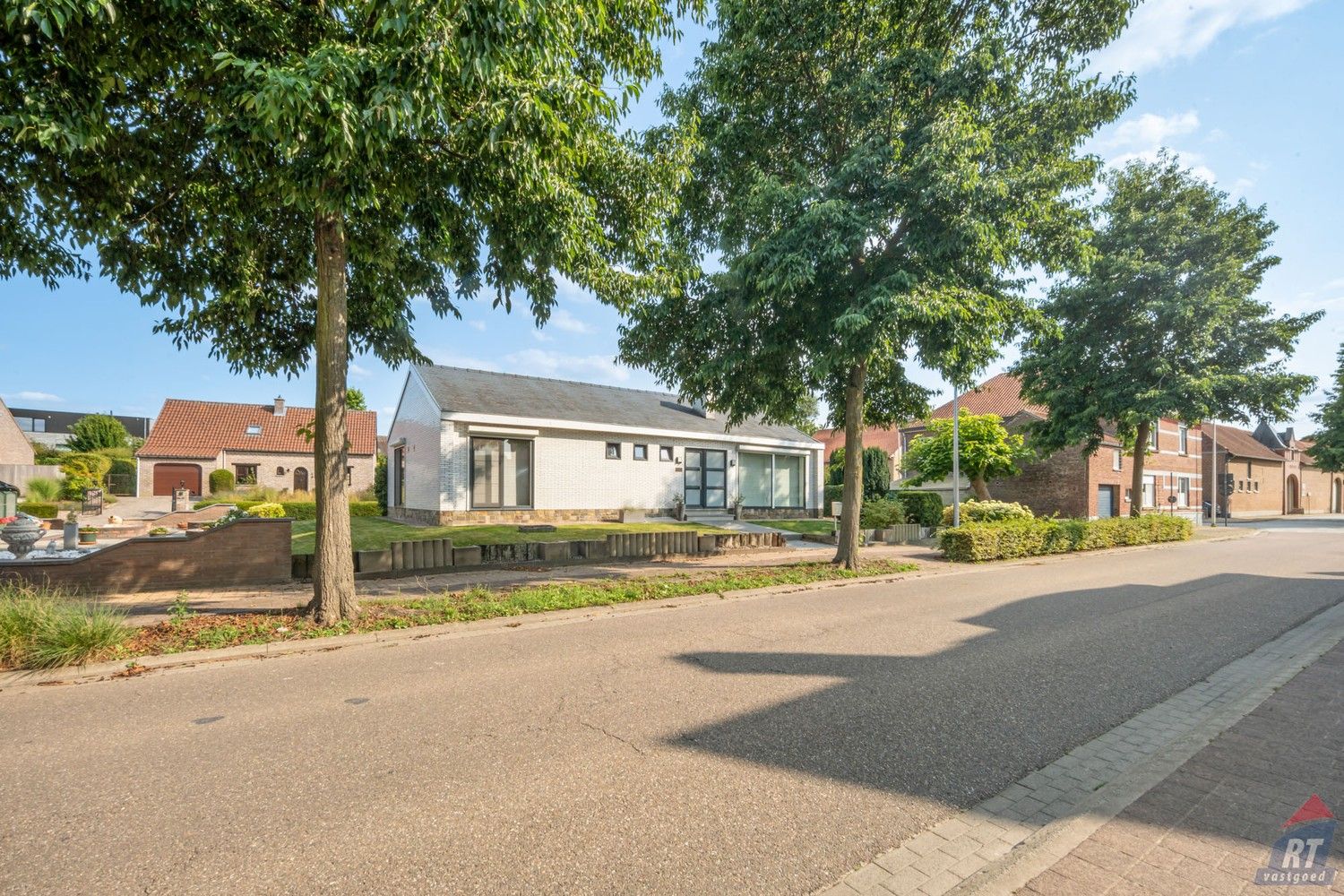 Instapklare bungalow met 3 slaapkamers gelegen in het rustige Velm foto 2