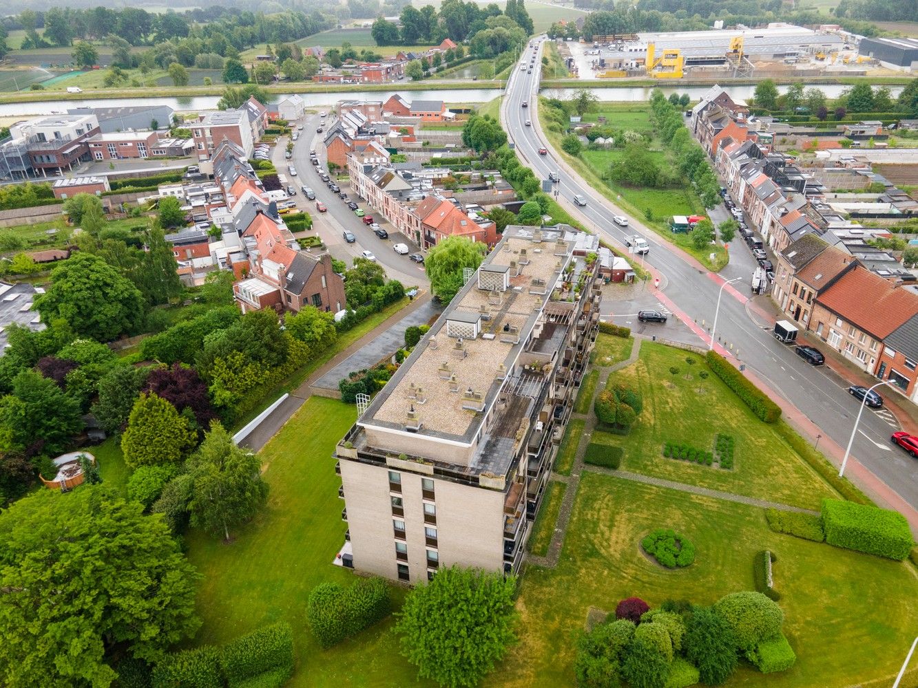 Prachtig verzorgd penthouse met 3 slaapkamers en 360° terras te Lier foto 25