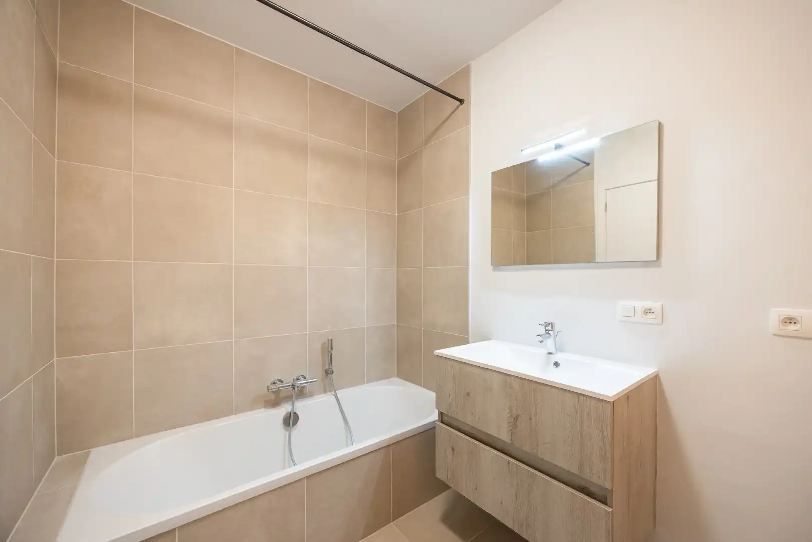 Lichtrijk en energiezuinig BEN Appartement foto 8