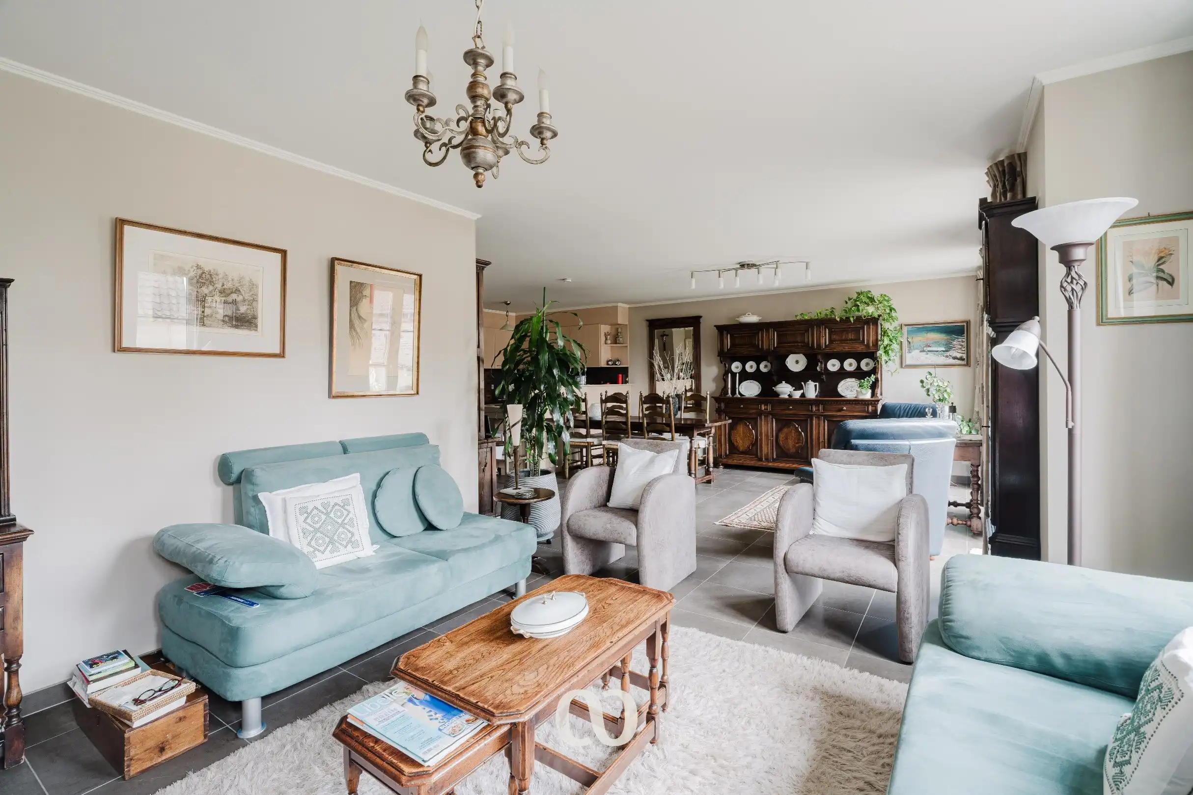 Gelijkvloers appartement met 3 slaapkamers, garage en tuin in Huise foto 2