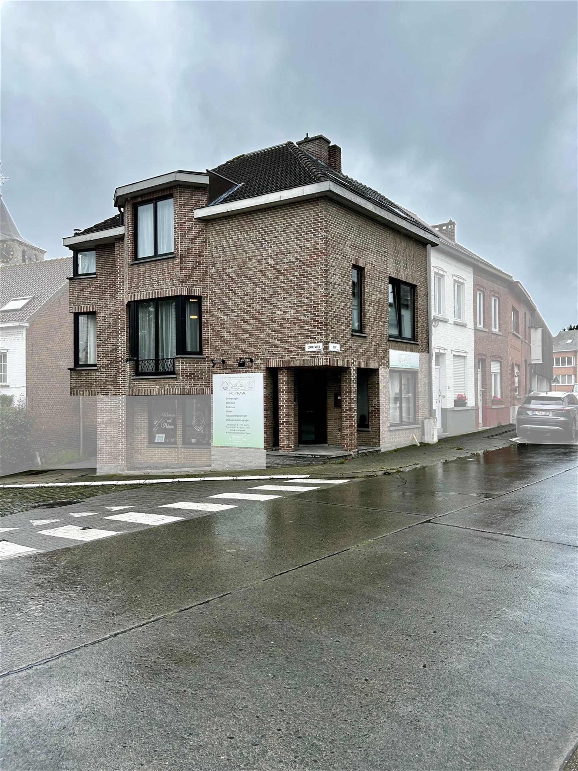 Te huur: Ruime duplexwoning met zolder en kelder foto 1