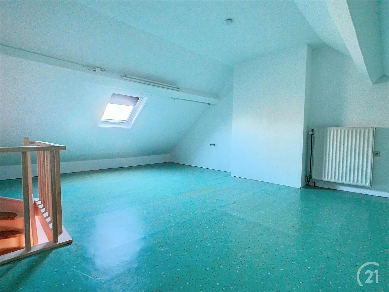 Gerenoveerde woning met tuin in rustige straat foto 14