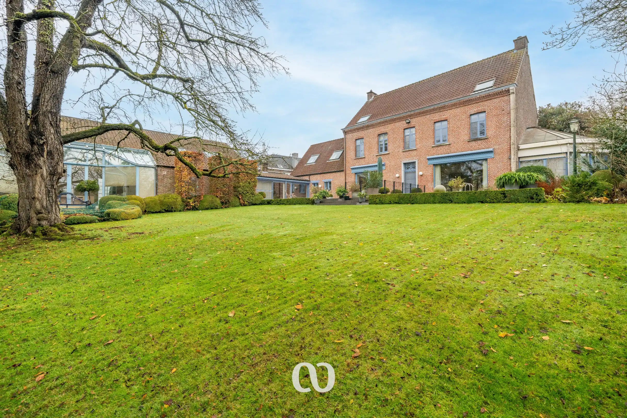 Exclusieve villa met unieke parksetting in Mater foto 24
