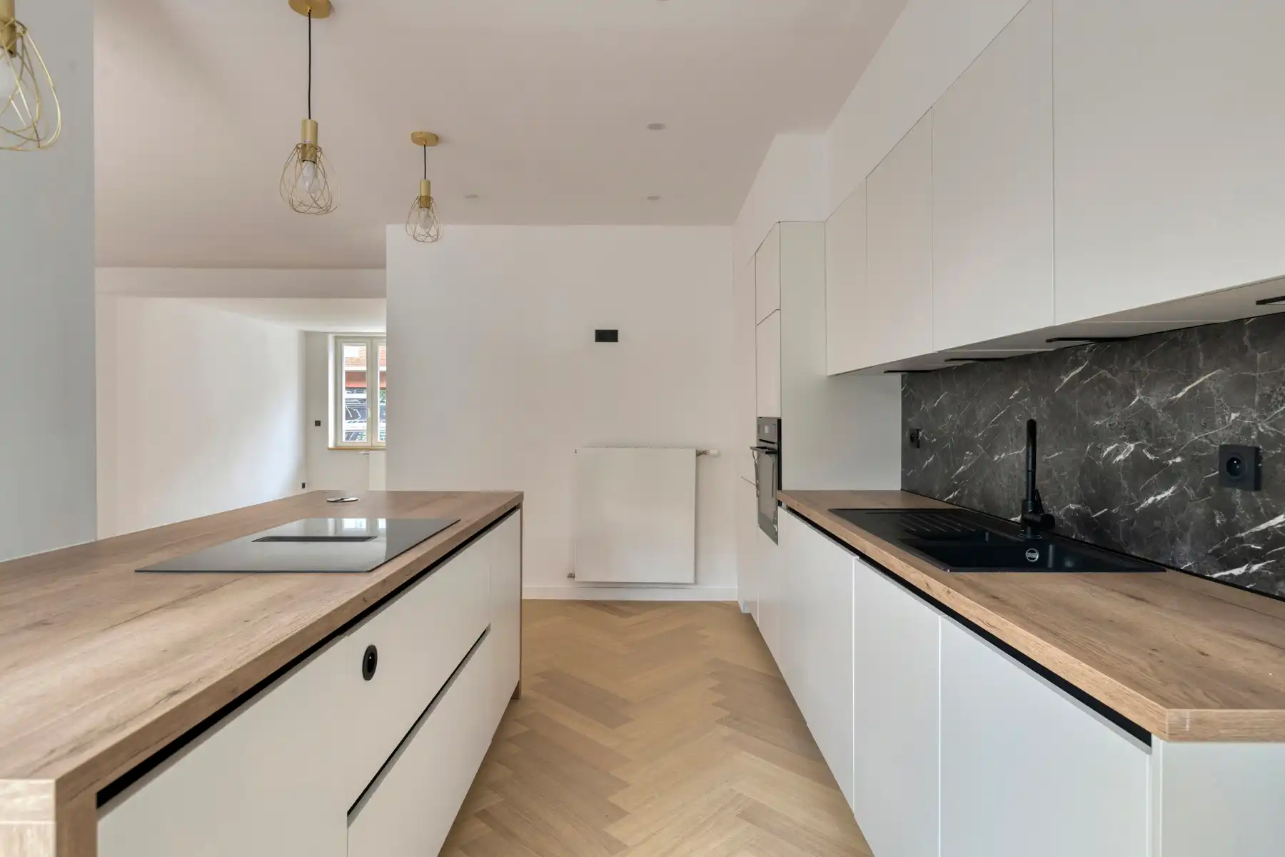 Gerenoveerde (2025) stadswoning met tuin foto 9