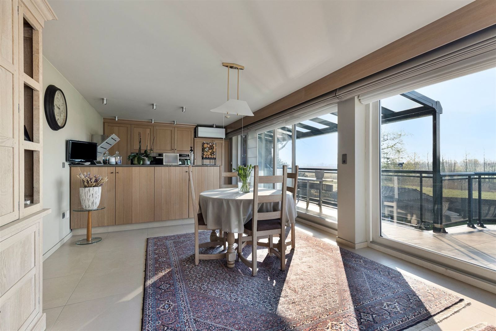 Ruime villa te huur in groene omgeving  foto 7