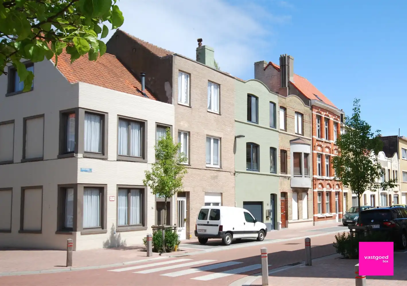 Hoofdfoto van de publicatie: Ruime rijwoning met 4 slaapkamers en terras, Oostende,