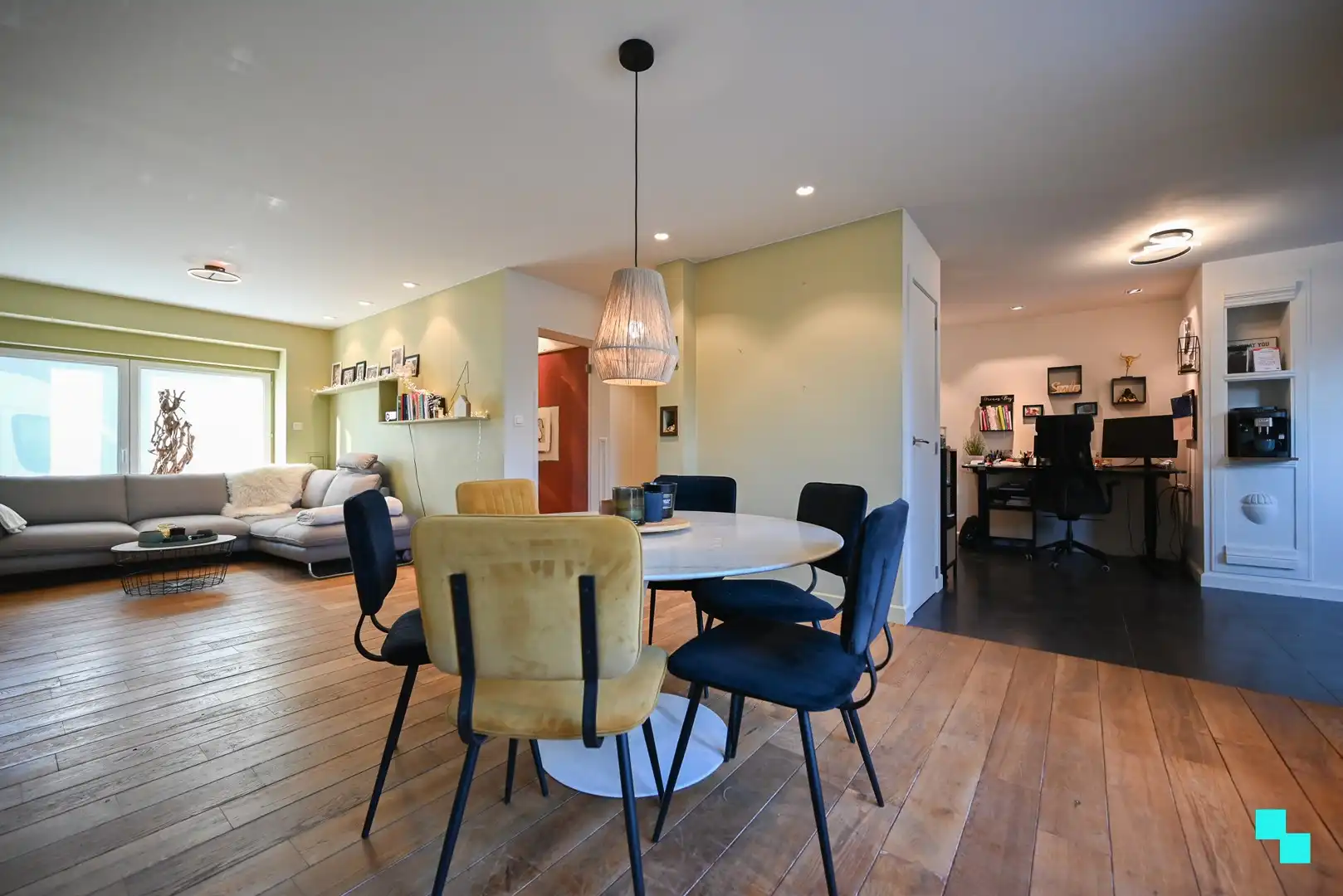 Instapklare ééngezinswoning met vier slaapkamers te Sint-Eloois-Winkel foto 6