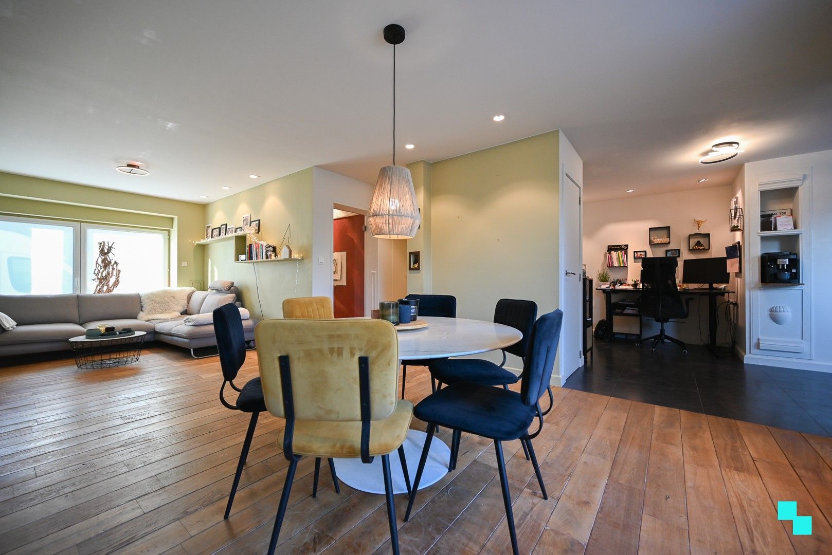 Instapklare ééngezinswoning met vier slaapkamers te Sint-Eloois-Winkel foto 6