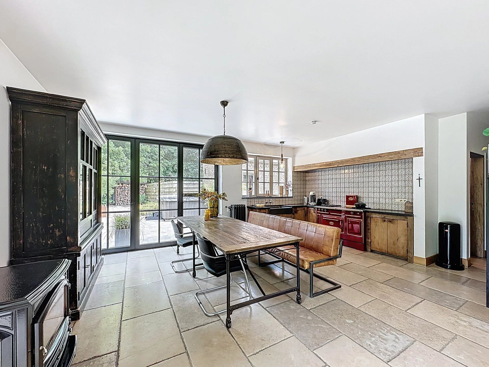 Prachtige villa met 3 slaapkamers op een perceel van +/- 60 are. foto 4